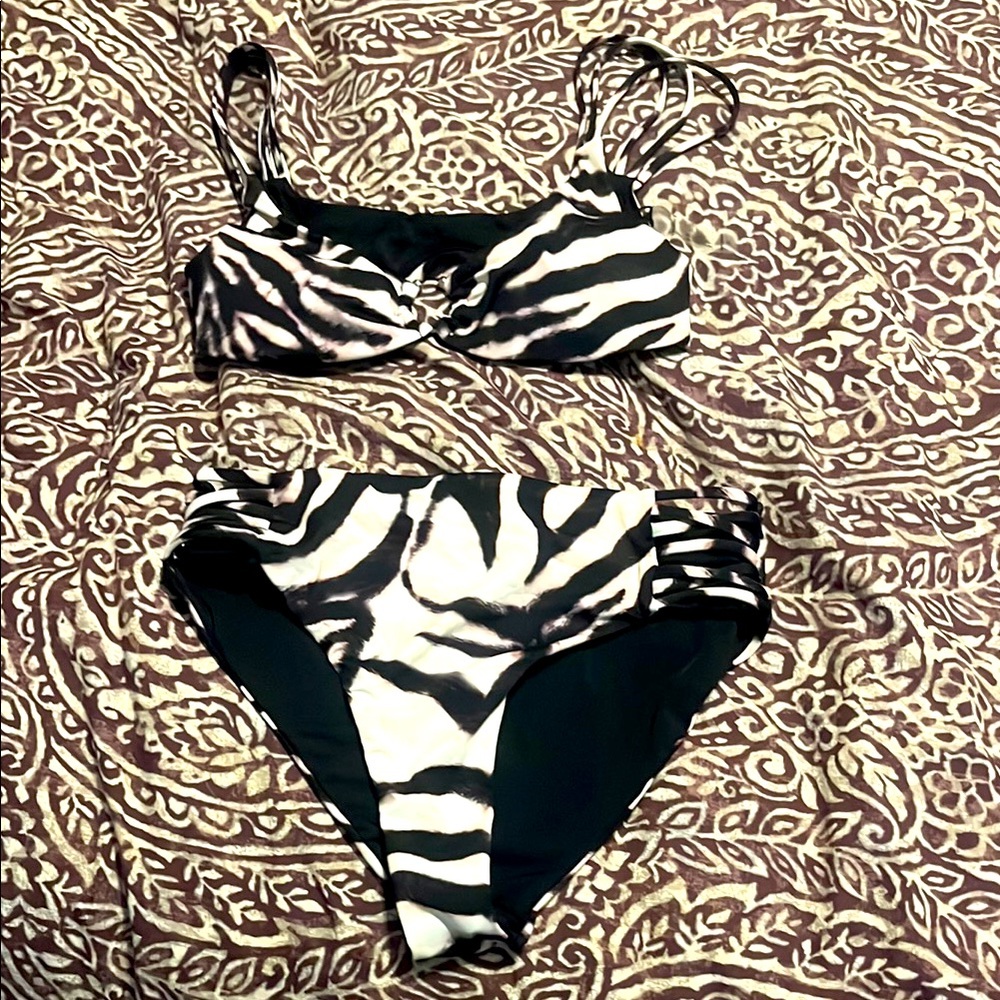 BeBe Zebra Print Bikini Set size small